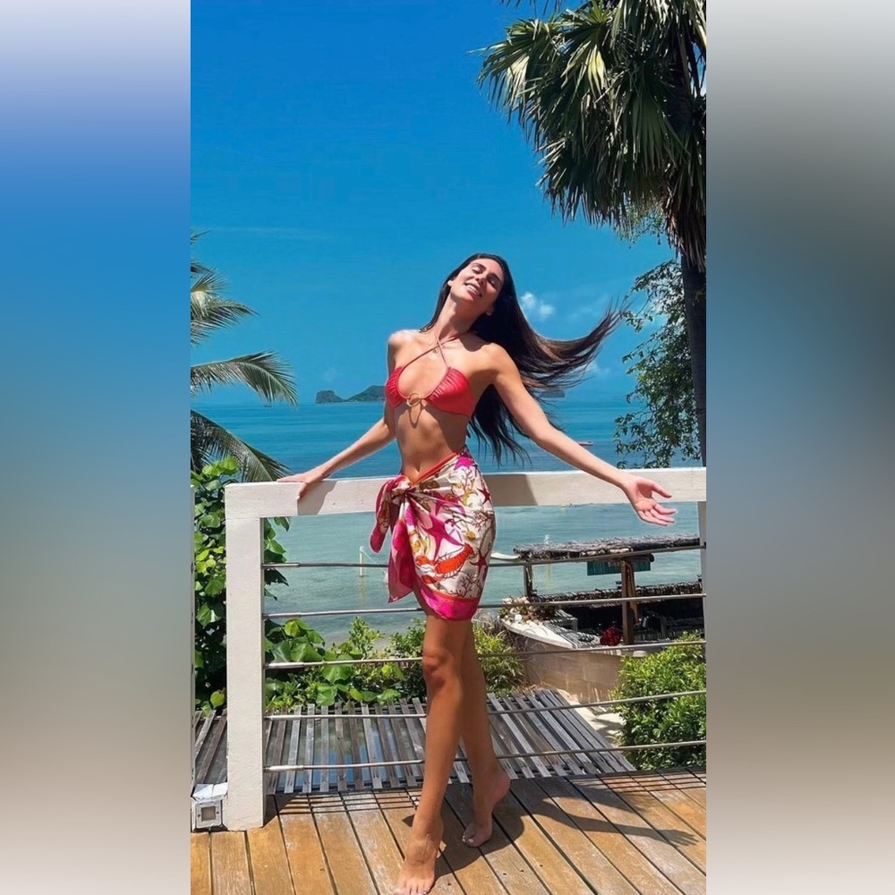 Vibrant Pink Floral Women Swim Sarong